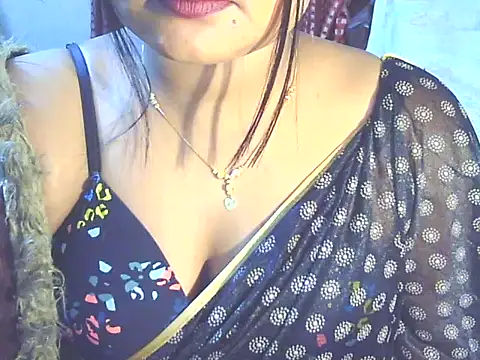 Nusrat_Faria07's cam snapshot