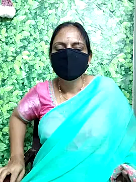 Queen-Neha's cam snapshot