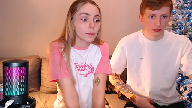 juliaanddima's cam snapshot