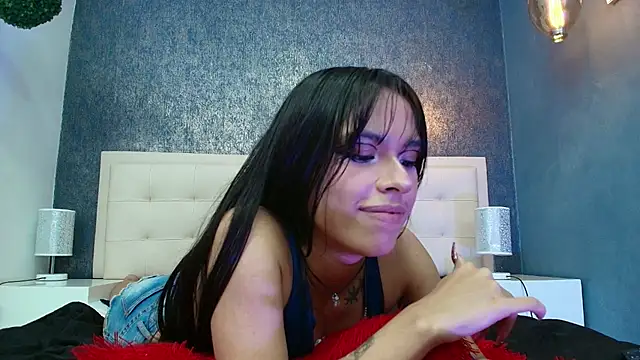 Cloeandtyfanny's cam snapshot