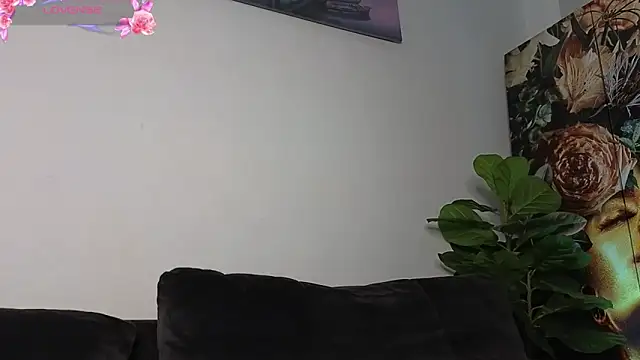 ReyaSophia's cam snapshot