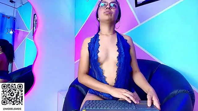 phoebe181's cam snapshot