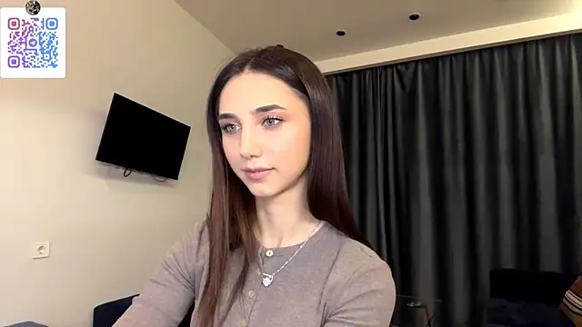 LinaMour's cam snapshot