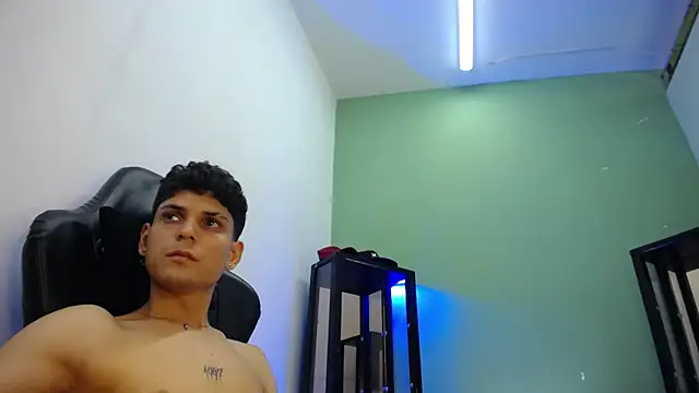 dilan_hott_'s cam snapshot