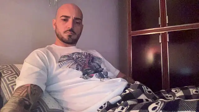 alessandromori91's cam snapshot