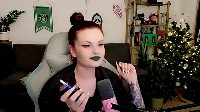 Della_Ideal's cam snapshot