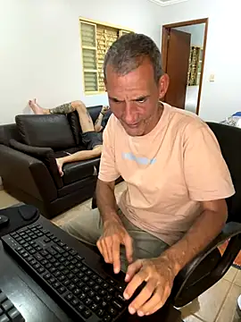 Lucasjandre's cam snapshot