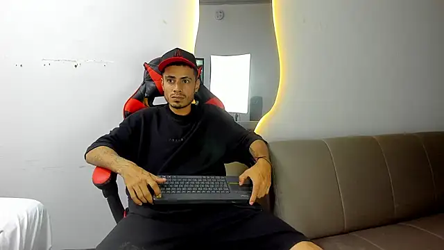 MatthewCullen's cam snapshot