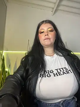 Angie_lynn's cam snapshot