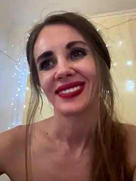 LucieMack's cam snapshot