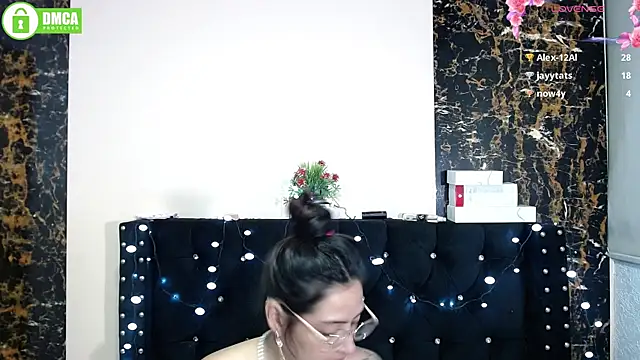 SarayMoorex_'s cam snapshot