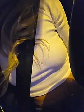 PetiteSecrets's cam snapshot