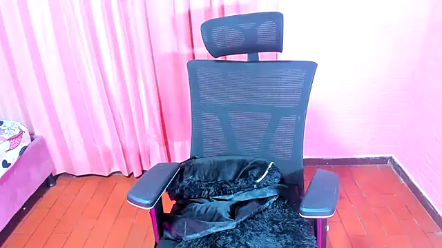 FalakRese's cam snapshot