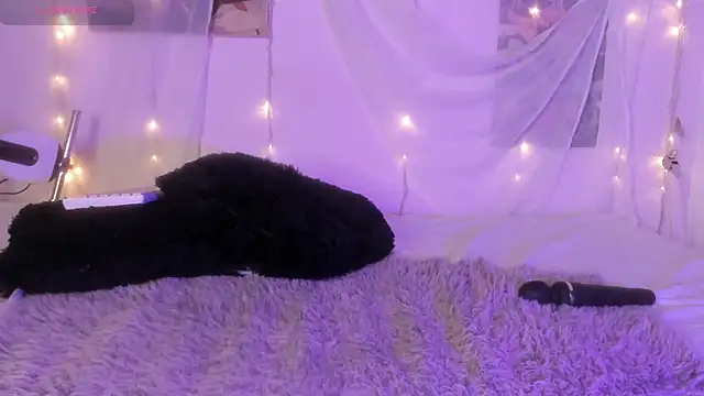 Luna-Chann's cam snapshot