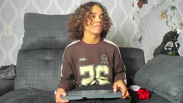 Exotic_couplex's cam snapshot