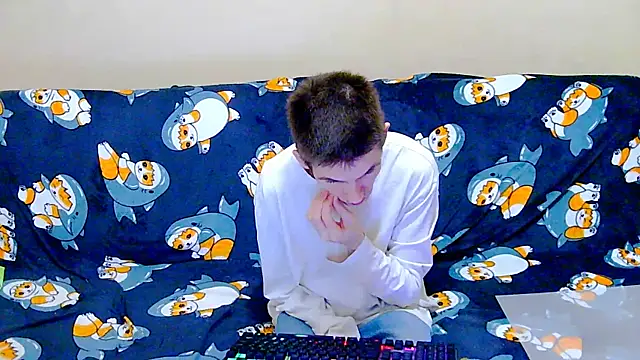 Lester_Broo's cam snapshot