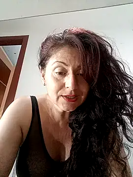 lunadicty's cam snapshot