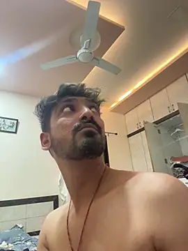 hornyguy271192 live sex cam