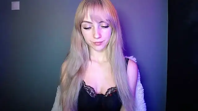 LuciaYoung's cam snapshot