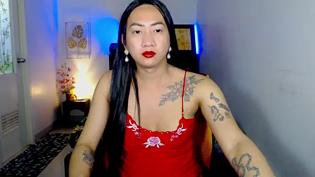 LovelyQueen69 live sex cam