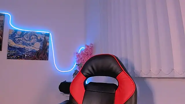 Alexxxa_blair's cam snapshot