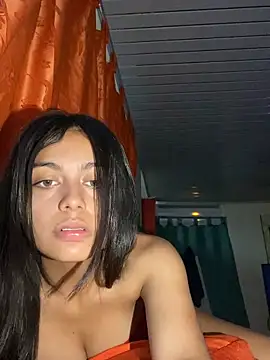 Nezuko-uWux live sex cam