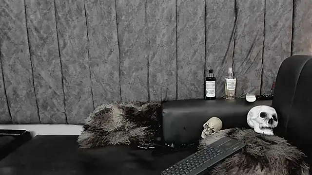 Rowan_Mills's cam snapshot