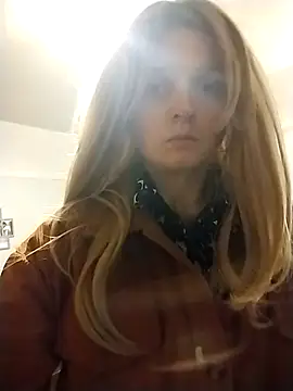 Amy01112 live sex cam