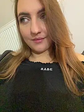 AliceAlicee's cam snapshot