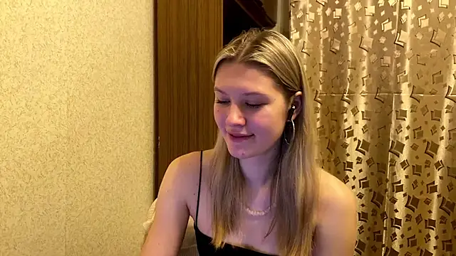 SkyeDavis's cam snapshot