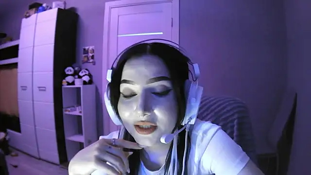 FaviolaHurl's cam snapshot