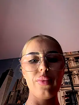 AubrieleRouj1's cam snapshot