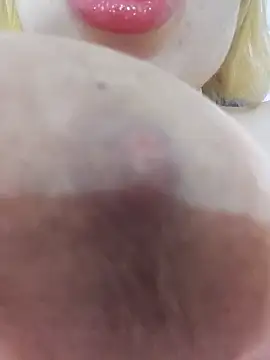 Angalassclipcrap's cam snapshot