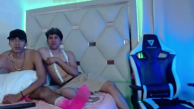 Big_boyss_ live sex cam