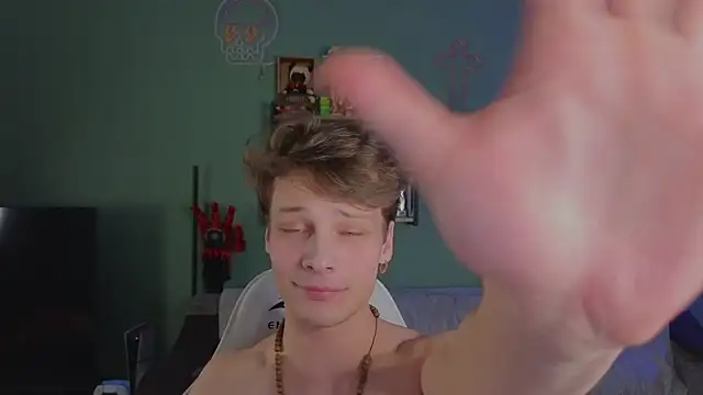 TeddyLiLboy live sex cam