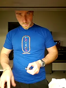 mrlyuis live sex cam