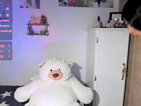 Veronikolsen-'s cam snapshot