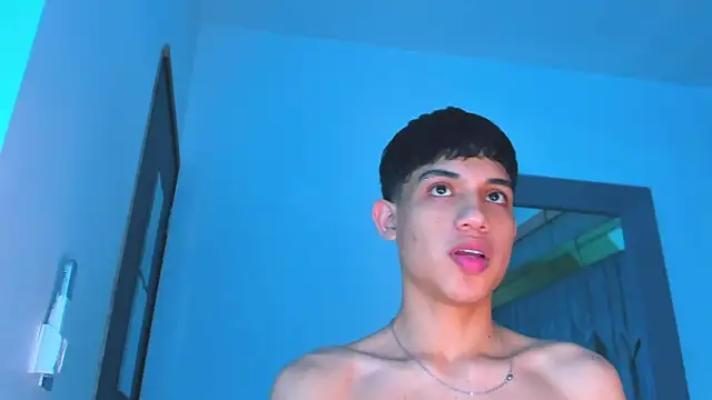 Sebax_Young live sex cam