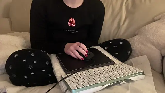 ijustturned18today live sex cam