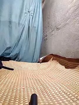 embe889's cam snapshot