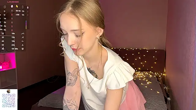 EvaPeace's cam snapshot