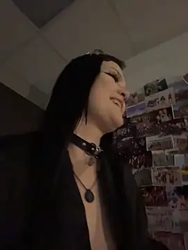 PorcelainAnora's cam snapshot