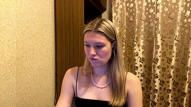 SkyeDavis's cam snapshot