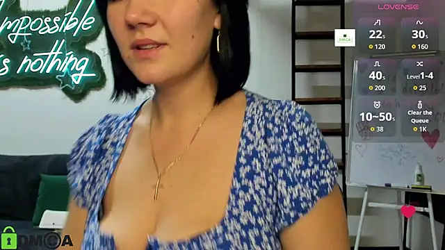 hot_mia_x's cam snapshot