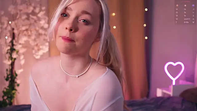 AccaCroyle live sex cam