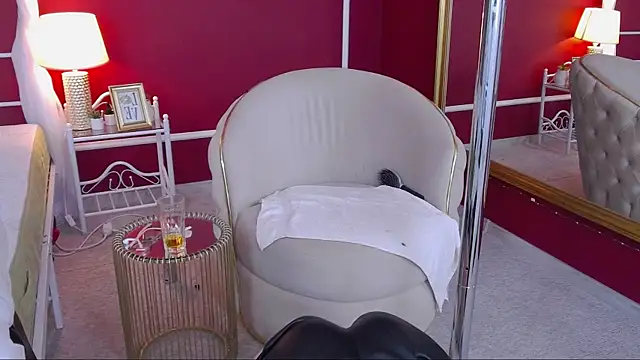 LunaGoth's cam snapshot