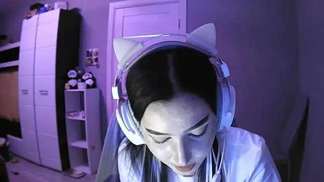 FaviolaHurl's cam snapshot