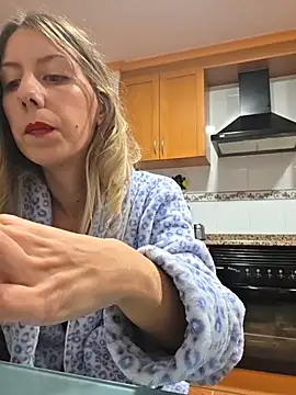 PetiteSecrets's cam snapshot