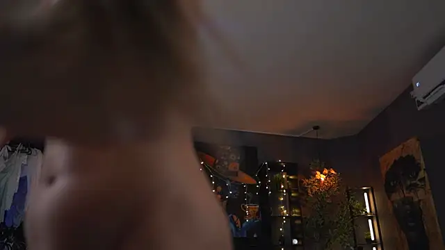 Evelyn_Evyyy's cam snapshot