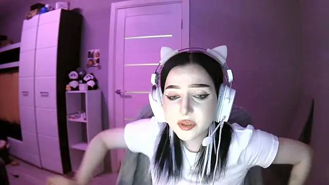 FaviolaHurl's cam snapshot